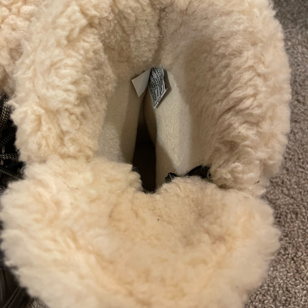 BearPaw Delta Tan and Cream Quilted Boots - Picture 6 of 7